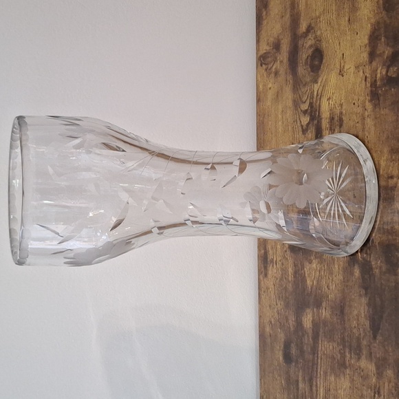 #ACO Glass vase with etched rim, flowers, and cut leaves - Picture 1 of 10